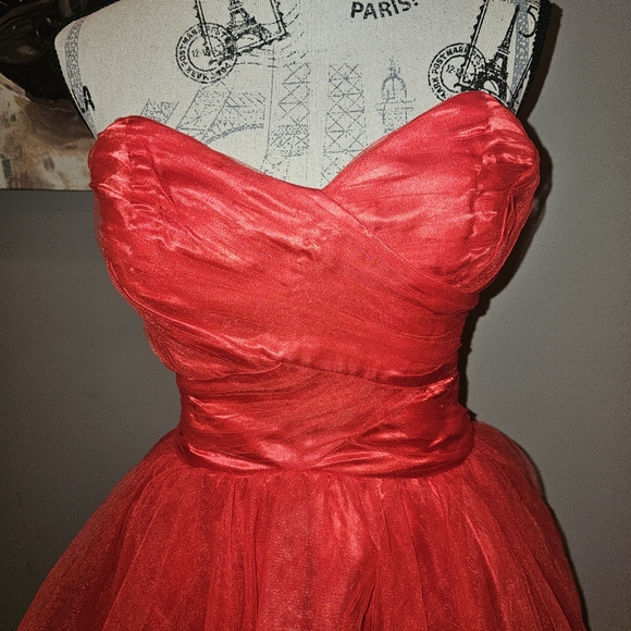 Red Tulle Mini Prom Dress - Picture 2 of 5